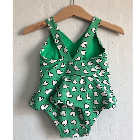 Baby Gap swimsuit size: 6-12 months - Picture 2 of 3